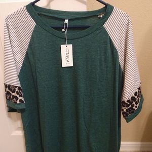 Cinvial Women's plus size shirt. New with tags